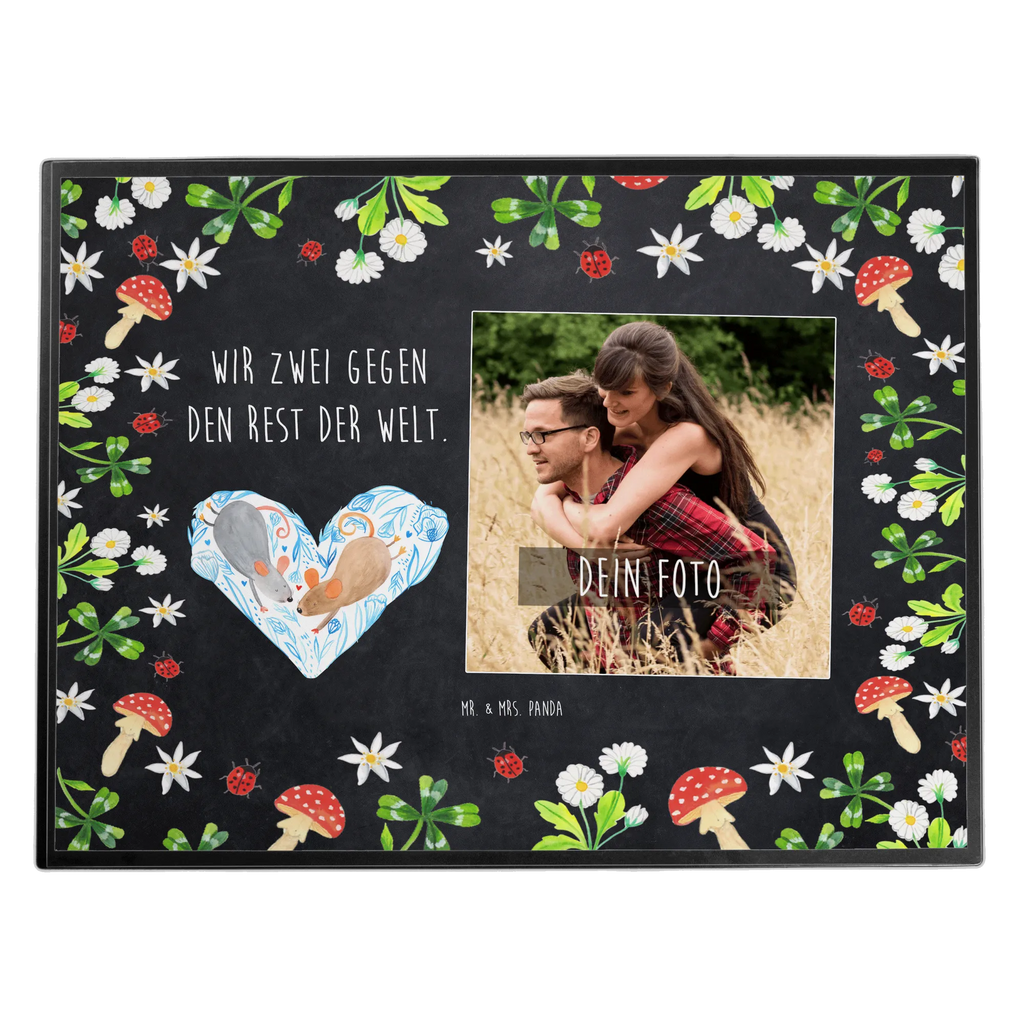 Personalisierte Foto Schreibtischunterlage Mäuse Herz Personalisierte Foto Schreibtischunterlage, Liebe, Partner, Freund, Freundin, Ehemann, Ehefrau, Heiraten, Verlobung, Heiratsantrag, Liebesgeschenk, Jahrestag, Hocheitstag, Maus, Mäuse, Liebesbotschaft, Liebesbeweis, Hochzeit, Lieblingsmensch, Gemeinsamkeit, Love, Geschenk für zwei