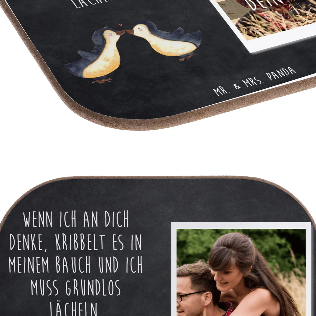 Personalisierter Foto Untersetzer Pinguine Kuss Personalisierter Foto Untersetzer, Liebe, Partner, Freund, Freundin, Ehemann, Ehefrau, Heiraten, Verlobung, Heiratsantrag, Liebesgeschenk, Jahrestag, Hocheitstag, Valentinstag, Geschenk für Frauen, Hochzeitstag, Mitbringsel, Geschenk für Freundin, Geschenk für Partner, Liebesbeweis, für Männer, für Ehemann