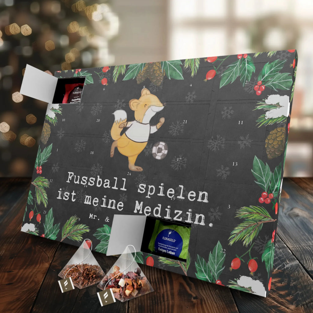 Tee Adventskalender Fuchs Fußball spielen Adventskalender, Kerzen Adventskalender, Duftkerzen Adventskalender, Geschenk, Sport, Sportart, Hobby, Schenken, Danke, Dankeschön, Auszeichnung, Gewinn, Sportler, Fußball, Soccer, Fußballer, Bolzen, Bolzplatz, Fußballerin