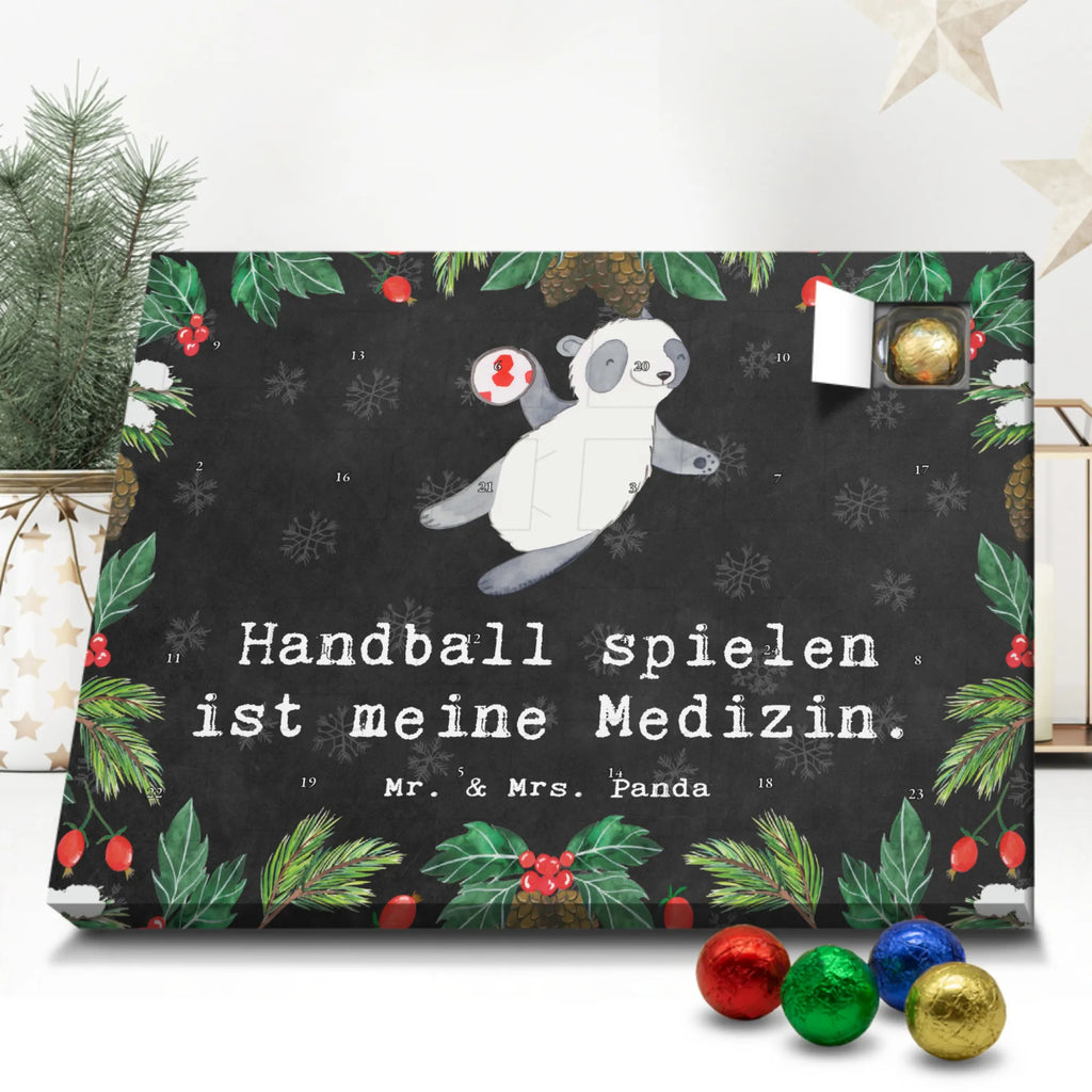 Schoko Adventskalender Panda Handball spielen Adventskalender, Schokoladen Adventskalender, Schoko Adventskalender, Geschenk, Sport, Sportart, Hobby, Schenken, Danke, Dankeschön, Auszeichnung, Gewinn, Sportler, Handball spielen, Handball Turnier, Handball Club, Handball Verein