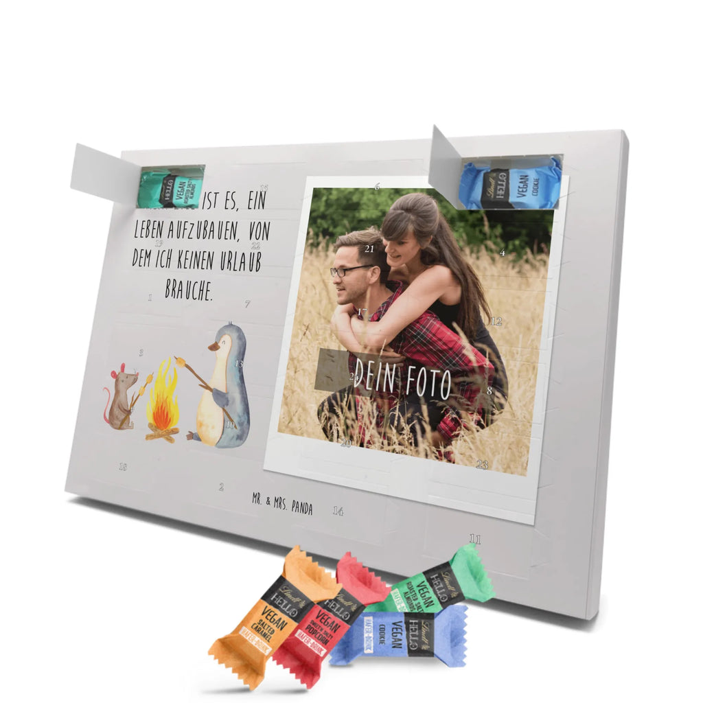 Personalisierter veganer Foto Adventskalender Pinguin Lagerfeuer Personalisierter veganer Foto Adventskalender, Pinguin, Maus, Pinguine, Lagerfeuer, Leben, Arbeit, Job, Motivation, Büro, Büroalltag, Lebensspruch, Lebensmotivation, Neustart, Liebe, grillen, Feuer, Marshmallows