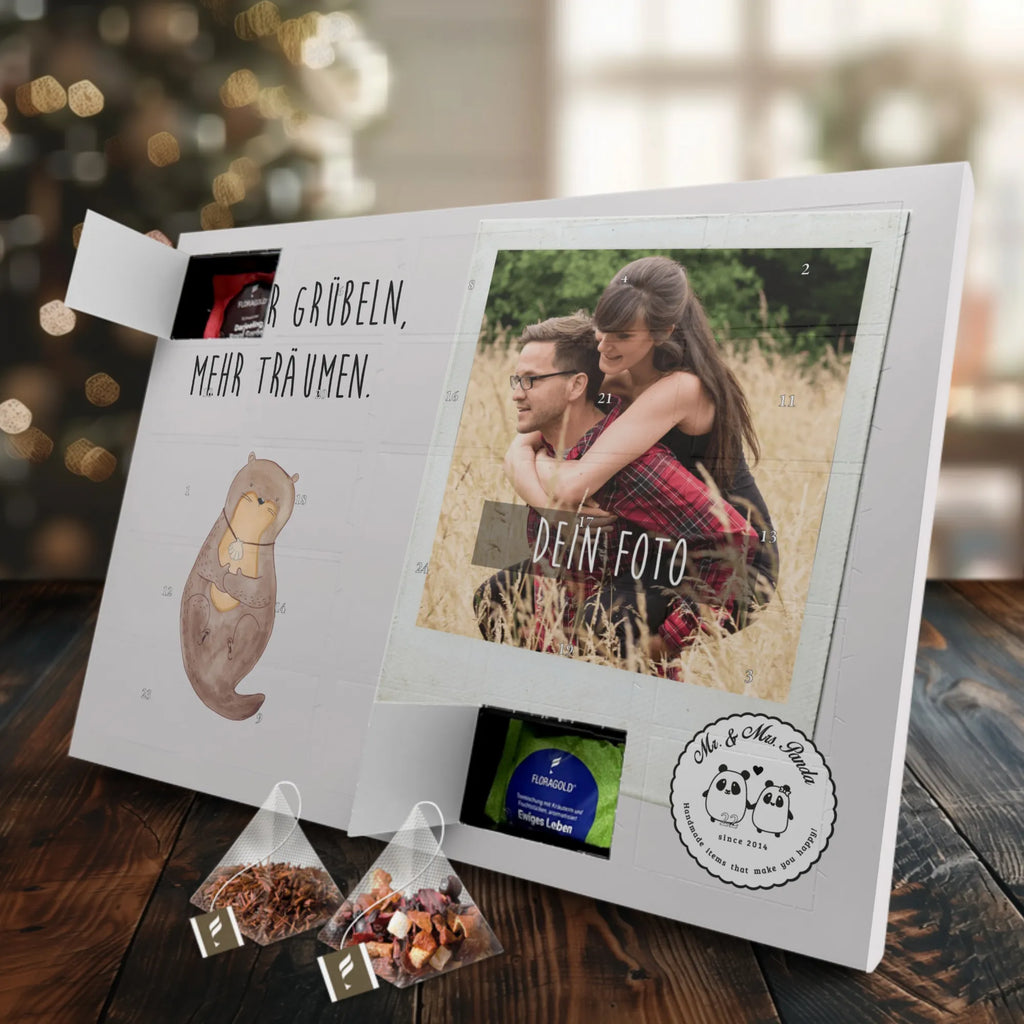 Personalisierter Tee Foto Adventskalender Otter Muschel Personalisierter Tee Foto Adventskalender, Otter, Fischotter, Seeotter, Otterliebe, grübeln, träumen, Motivation, Tagträumen, Büro