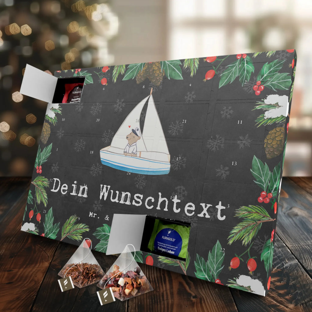 Personalisierter Tee Adventskalender Bär Segeln Personalisierter Tee Adventskalender, Geschenk, Sport, Sportart, Hobby, Schenken, Danke, Dankeschön, Auszeichnung, Gewinn, Sportler, segeln, Segeltörn, Segelboot, Segelschule, Yachtclub