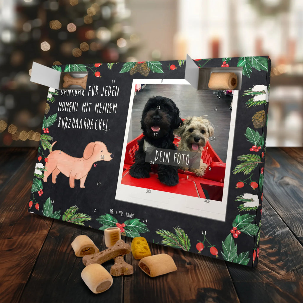 Personalisierter Hunde Foto Adventskalender Dackel Kurzhaardackel Moment Personalisierter Hunde Foto Adventskalender, Hund, Hunderasse, Rassehund, Hundebesitzer, Geschenk, Tierfreund, Schenken, Welpe, Teckel, Dachshund, Kurzhaardackel