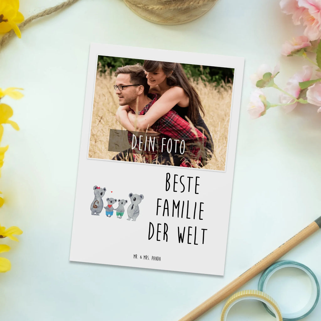 Personalisierte Foto Postkarte Koala Familie zwei Personalisierte Foto Postkarte, Familie, Vatertag, Muttertag, Bruder, Schwester, Mama, Papa, Oma, Opa, Koala, Koalabär, beste Familie, Familienzeit, Familienleben, Koalafamilie, Lieblingsfamilie