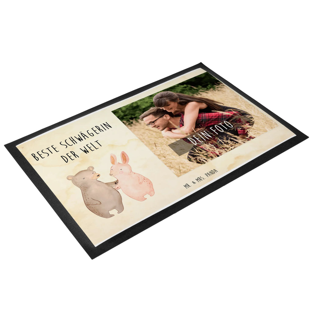 Personalisierte Foto Fußmatte Hase Beste Schwägerin der Welt Personalisierte Foto Fußmatte, für, Dankeschön, Geschenk, Schenken, Geburtstag, Geburtstagsgeschenk, Geschenkidee, Danke, Bedanken, Mitbringsel, Freude machen, Geschenktipp, Schwägerin, Schwähgerin, Schwippschwägerin, Familie, Verwandtschaft, angeheiratet, Frau, Ehemann, Schwester, Ehefrau, Bruder, Partner