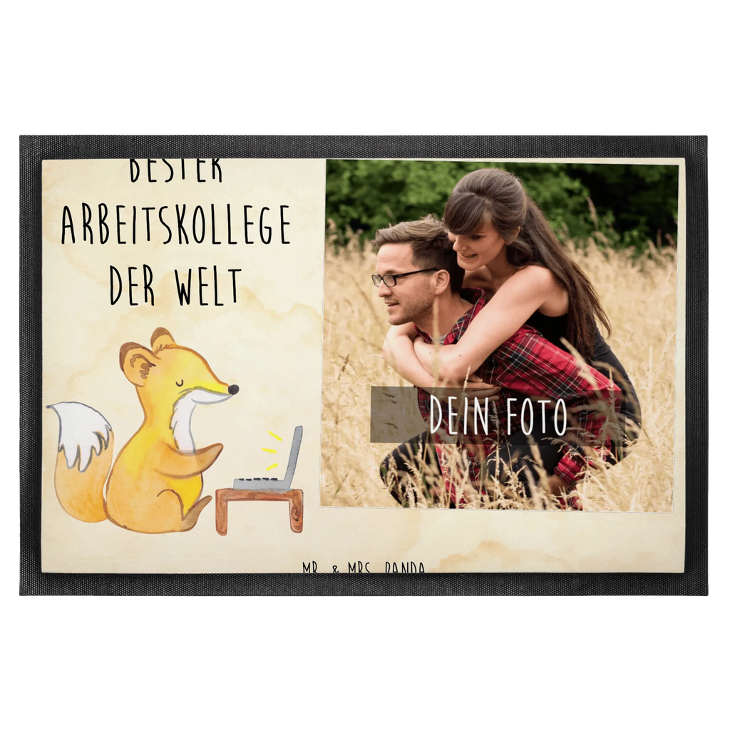 Personalisierte Foto Fußmatte Fuchs Bester Arbeitskollege der Welt Personalisierte Foto Fußmatte, für, Dankeschön, Geschenk, Schenken, Geburtstag, Geburtstagsgeschenk, Geschenkidee, Danke, Bedanken, Mitbringsel, Freude machen, Geschenktipp, Arbeitskollege, Kollege, Büro, Abschiedsgeschenk, Ruhestand, Arbeit, Mitarbeiter, Berufsgenosse, Beruf