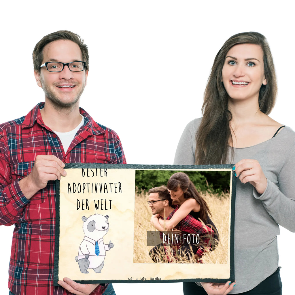 Personalisierte Foto Fußmatte Panda Bester Adoptivvater der Welt Personalisierte Foto Fußmatte, für, Dankeschön, Geschenk, Schenken, Geburtstag, Geburtstagsgeschenk, Geschenkidee, Danke, Bedanken, Mitbringsel, Freude machen, Geschenktipp, Adoptiv vater, Adoption, adoptiert, Adoptivvater