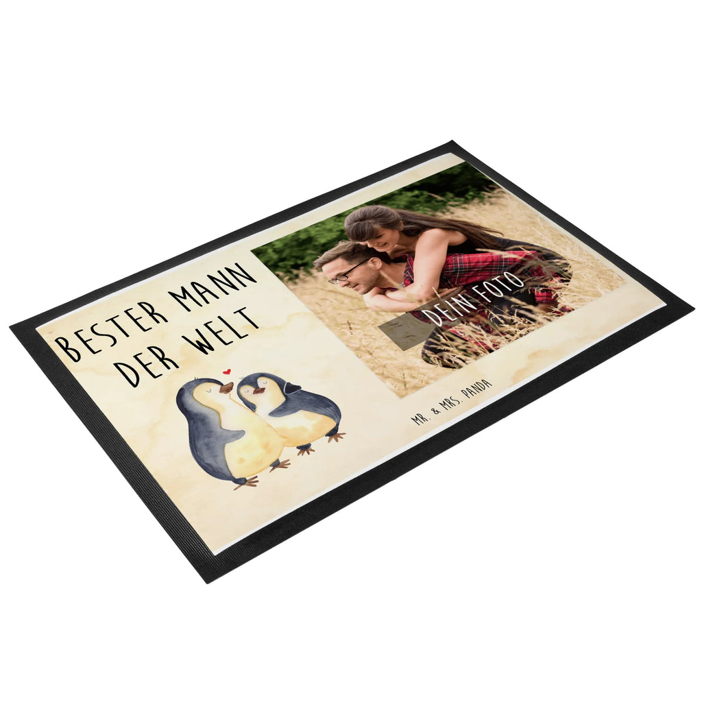 Personalisierte Foto Fußmatte Pinguin Bester Mann der Welt Personalisierte Foto Fußmatte, für, Dankeschön, Geschenk, Schenken, Geburtstag, Geburtstagsgeschenk, Geschenkidee, Danke, Bedanken, Mitbringsel, Freude machen, Geschenktipp, Ehemann, Beste, Mann, Partner, Freund, Traummann, Liebling, Ehepartner, Ehe, Gatte, Lebensgefährte, Bräutigam, Kleinigkeit