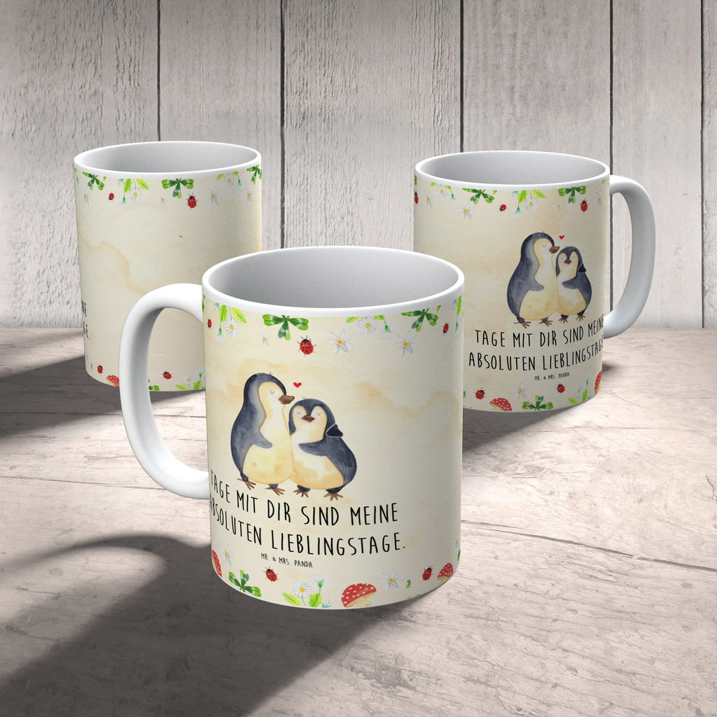 Tasse Pinguin umarmen Tasse, Kaffeetasse, Teetasse, Becher, Kaffeebecher, Teebecher, Keramiktasse, Porzellantasse, Büro Tasse, Geschenk Tasse, Tasse Sprüche, Tasse Motive, Kaffeetassen, Tasse bedrucken, Designer Tasse, Cappuccino Tassen, Schöne Teetassen, Pinguin, Liebe, Liebespaar, Liebesbeweis, Liebesgeschenk, Verlobung, Jahrestag, Hochzeitstag, Hochzeit, Hochzeitsgeschenk