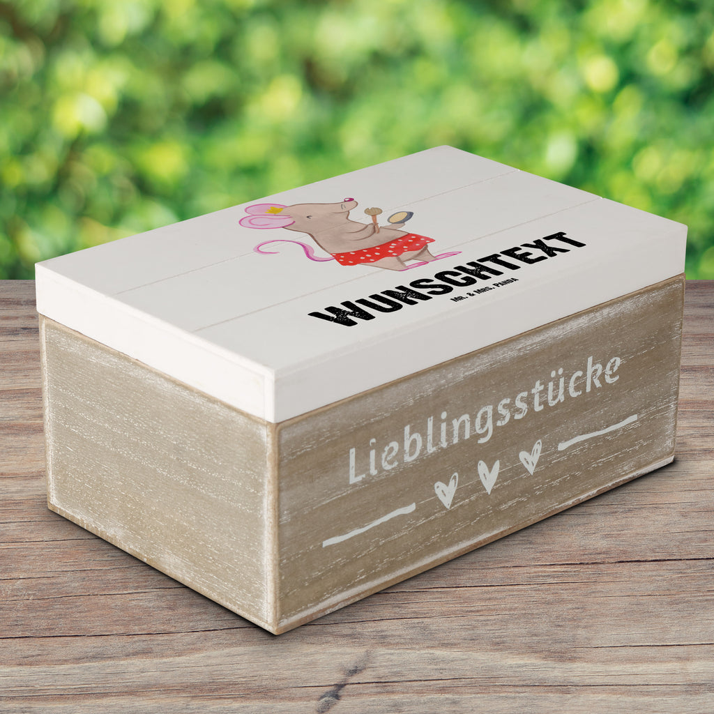 Personalisierte Holzkiste Maus Beste Nichte der Welt Holzkiste mit Namen, Kiste mit Namen, Schatzkiste mit Namen, Truhe mit Namen, Schatulle mit Namen, Erinnerungsbox mit Namen, Erinnerungskiste, mit Namen, Dekokiste mit Namen, Aufbewahrungsbox mit Namen, Holzkiste Personalisiert, Kiste Personalisiert, Schatzkiste Personalisiert, Truhe Personalisiert, Schatulle Personalisiert, Erinnerungsbox Personalisiert, Erinnerungskiste Personalisiert, Dekokiste Personalisiert, Aufbewahrungsbox Personalisiert, Geschenkbox personalisiert, GEschenkdose personalisiert, für, Dankeschön, Geschenk, Schenken, Geburtstag, Geburtstagsgeschenk, Geschenkidee, Danke, Bedanken, Mitbringsel, Freude machen, Geschenktipp, Nichte, Onkel, Tante, Patentante, Patenonkel, Patenkind, Taufe, Tochter der Schwester, Tochter des Bruders, Beste