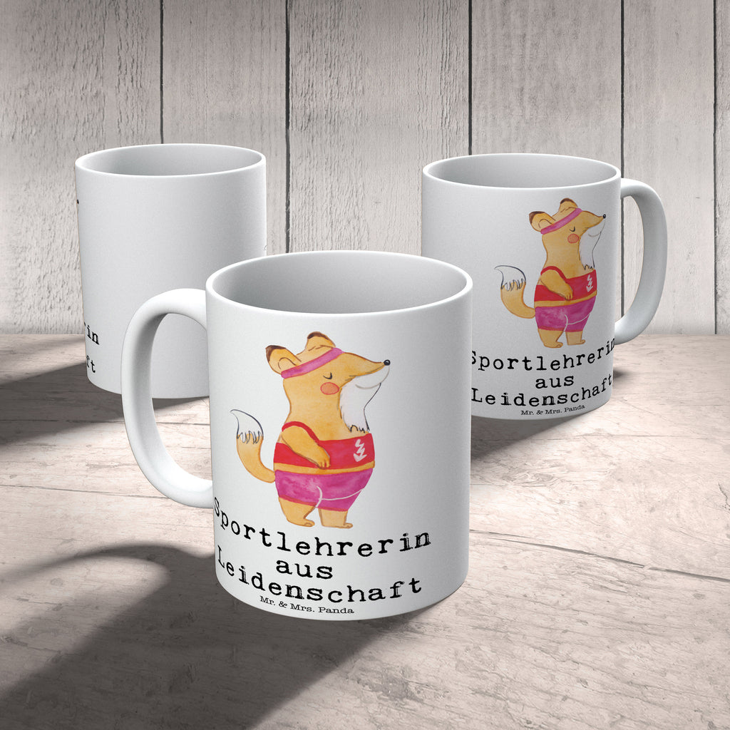 Tasse Sportlehrerin aus Leidenschaft Tasse, Kaffeetasse, Teetasse, Becher, Kaffeebecher, Teebecher, Keramiktasse, Porzellantasse, Büro Tasse, Geschenk Tasse, Tasse Sprüche, Tasse Motive, Kaffeetassen, Tasse bedrucken, Designer Tasse, Cappuccino Tassen, Schöne Teetassen, Beruf, Ausbildung, Jubiläum, Abschied, Rente, Kollege, Kollegin, Geschenk, Schenken, Arbeitskollege, Mitarbeiter, Firma, Danke, Dankeschön