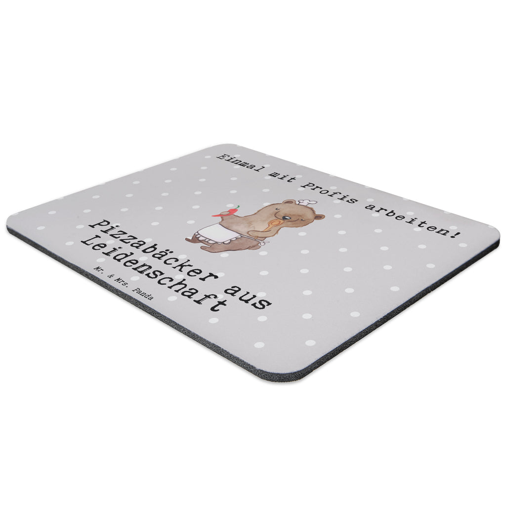 Mauspad Pizzabäcker aus Leidenschaft Mousepad, Computer zubehör, Büroausstattung, PC Zubehör, Arbeitszimmer, Mauspad, Einzigartiges Mauspad, Designer Mauspad, Mausunterlage, Mauspad Büro, Beruf, Ausbildung, Jubiläum, Abschied, Rente, Kollege, Kollegin, Geschenk, Schenken, Arbeitskollege, Mitarbeiter, Firma, Danke, Dankeschön, Lieferdienstmitarbeiter, Pizzabäcker, Pizzabote, Pizzabringdienst, Lieferbringdienst