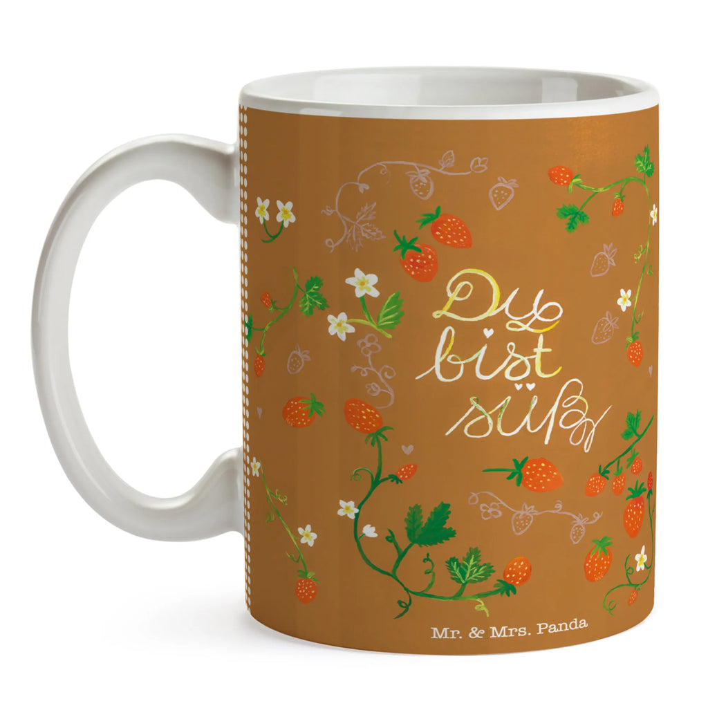 Tasse Erdbeeren Du bist süß Tasse, Kaffeetasse, Teetasse, Becher, Kaffeebecher, Teebecher, Keramiktasse, Porzellantasse, Büro Tasse, Geschenk Tasse, Tasse Sprüche, Tasse Motive, Kaffeetassen, Tasse bedrucken, Designer Tasse, Cappuccino Tassen, Schöne Teetassen, Blumen Deko, Frühlings Deko, Sommer Deko, Dekoration, positive Botschaft, Naturliebhaber, Outdoor, Natur, Abenteuer, Erdbeere, süß, Du bist süß, Liebe Spruch, Liebe Zitat, Kompliment, Geschenk Freundin, Jahrestag, Geschenk Partner, Deko