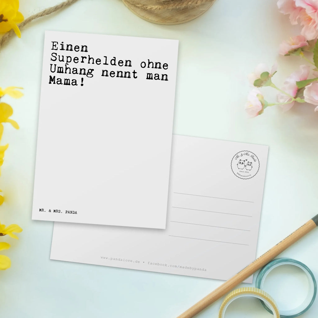 Postkarte Sprüche und Zitate Einen Superhelden ohne Umhang nennt man Mama! Postkarte, Karte, Geschenkkarte, Grußkarte, Einladung, Ansichtskarte, Geburtstagskarte, Einladungskarte, Dankeskarte, Ansichtskarten, Einladung Geburtstag, Einladungskarten Geburtstag, Spruch, Sprüche, lustige Sprüche, Weisheiten, Zitate, Spruch Geschenke, Spruch Sprüche Weisheiten Zitate Lustig Weisheit Worte