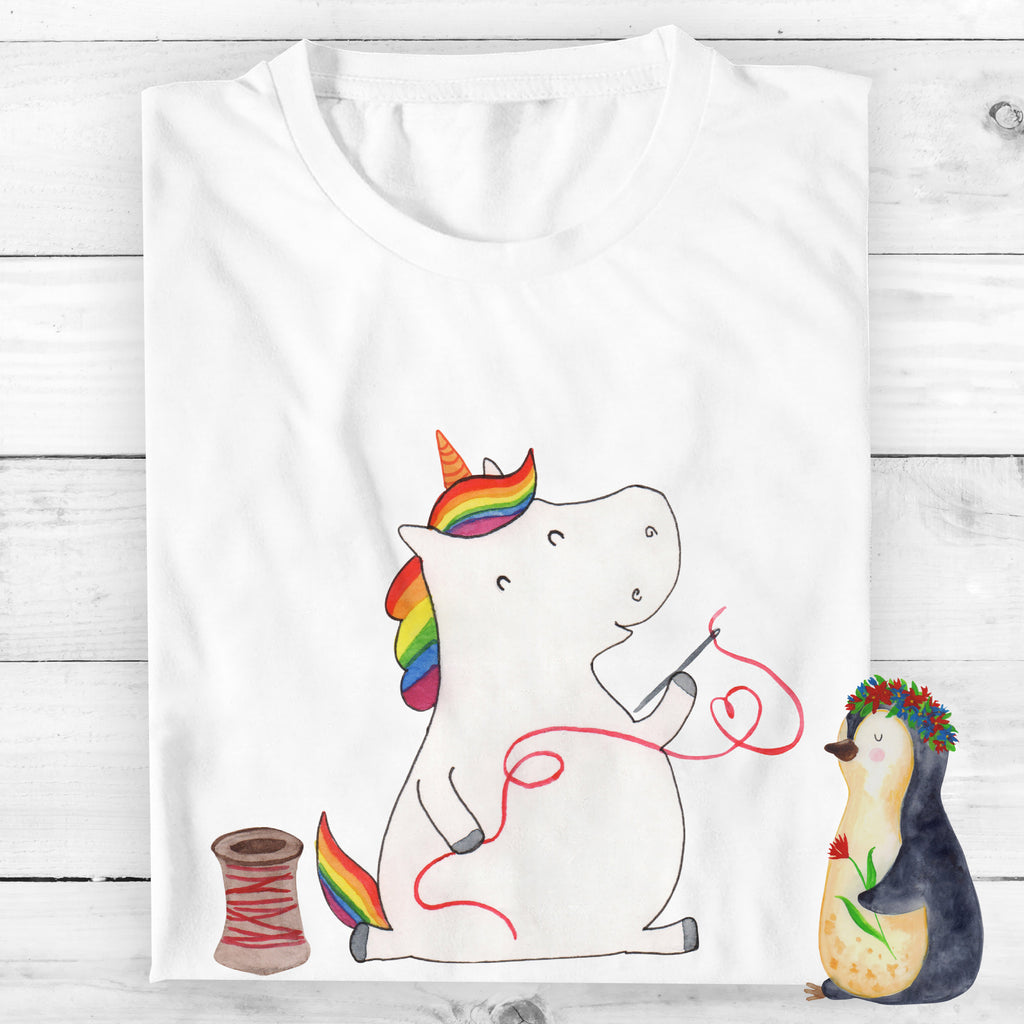 Personalisiertes T-Shirt Einhorn Näherin T-Shirt Personalisiert, T-Shirt mit Namen, T-Shirt mit Aufruck, Männer, Frauen, Wunschtext, Bedrucken, Einhorn, Einhörner, Einhorn Deko, Pegasus, Unicorn, Näherin, nähen, Mädchen, Freundin, Häkeln, Stricken, basteln, Nähzimmer