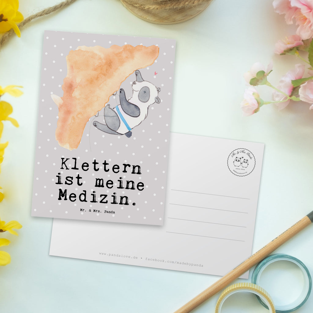 Postkarte Panda Klettern Medizin Postkarte, Karte, Geschenkkarte, Grußkarte, Einladung, Ansichtskarte, Geburtstagskarte, Einladungskarte, Dankeskarte, Ansichtskarten, Einladung Geburtstag, Einladungskarten Geburtstag, Geschenk, Sport, Sportart, Hobby, Schenken, Danke, Dankeschön, Auszeichnung, Gewinn, Sportler, Klettern, Bouldern, Kletterhalle, Klettersport