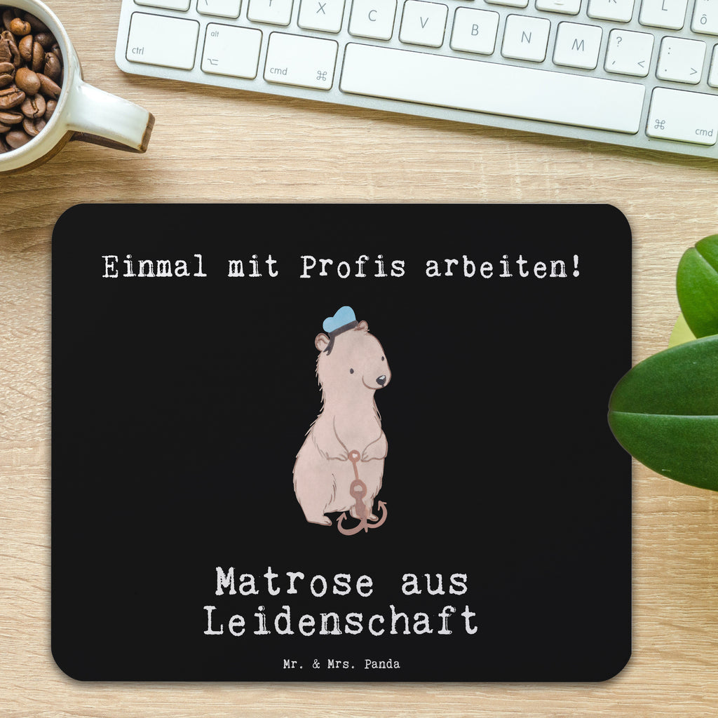 Mauspad Matrose aus Leidenschaft Mousepad, Computer zubehör, Büroausstattung, PC Zubehör, Arbeitszimmer, Mauspad, Einzigartiges Mauspad, Designer Mauspad, Mausunterlage, Mauspad Büro, Beruf, Ausbildung, Jubiläum, Abschied, Rente, Kollege, Kollegin, Geschenk, Schenken, Arbeitskollege, Mitarbeiter, Firma, Danke, Dankeschön, Matrose, Seemann, Seeleute, Schiff, Schiffsmechaniker