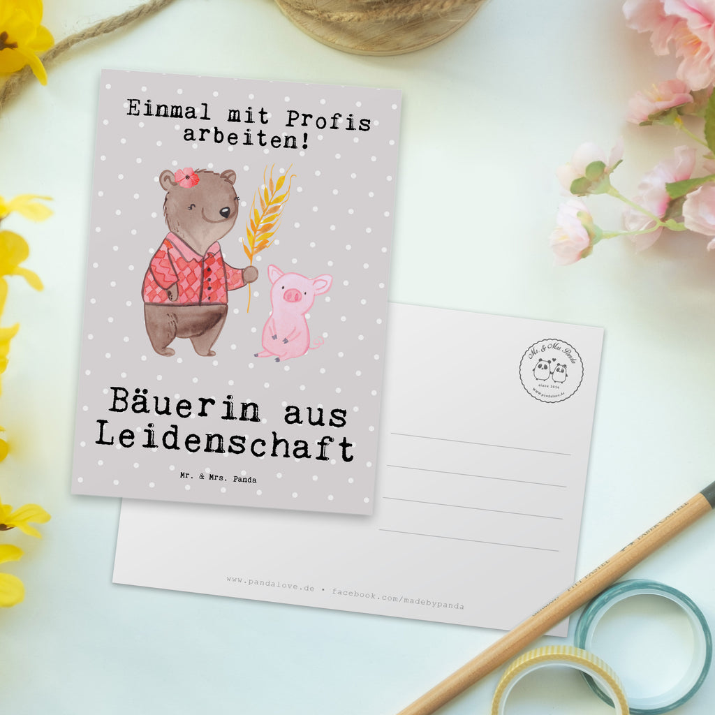 Postkarte Bäuerin aus Leidenschaft Postkarte, Karte, Geschenkkarte, Grußkarte, Einladung, Ansichtskarte, Geburtstagskarte, Einladungskarte, Dankeskarte, Ansichtskarten, Einladung Geburtstag, Einladungskarten Geburtstag, Beruf, Ausbildung, Jubiläum, Abschied, Rente, Kollege, Kollegin, Geschenk, Schenken, Arbeitskollege, Mitarbeiter, Firma, Danke, Dankeschön, Landwirtin, Bäuerin, Tierwirtin, Agronomin, Farmerin, Bauernhof