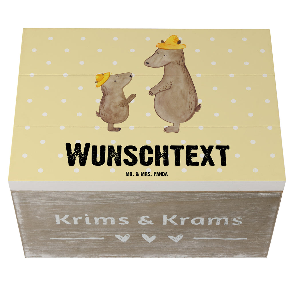 Personalisierte Holzkiste Bären mit Hut Holzkiste mit Namen, Kiste mit Namen, Schatzkiste mit Namen, Truhe mit Namen, Schatulle mit Namen, Erinnerungsbox mit Namen, Erinnerungskiste, mit Namen, Dekokiste mit Namen, Aufbewahrungsbox mit Namen, Holzkiste Personalisiert, Kiste Personalisiert, Schatzkiste Personalisiert, Truhe Personalisiert, Schatulle Personalisiert, Erinnerungsbox Personalisiert, Erinnerungskiste Personalisiert, Dekokiste Personalisiert, Aufbewahrungsbox Personalisiert, Geschenkbox personalisiert, GEschenkdose personalisiert, Familie, Vatertag, Muttertag, Bruder, Schwester, Mama, Papa, Oma, Opa, Bär, Bären, Vater, Papi, Paps, Dad, Daddy, Lieblingsmensch, Sohn, Söhne, Kind, Kinder, Vater-Sohn, Family, Vorbild