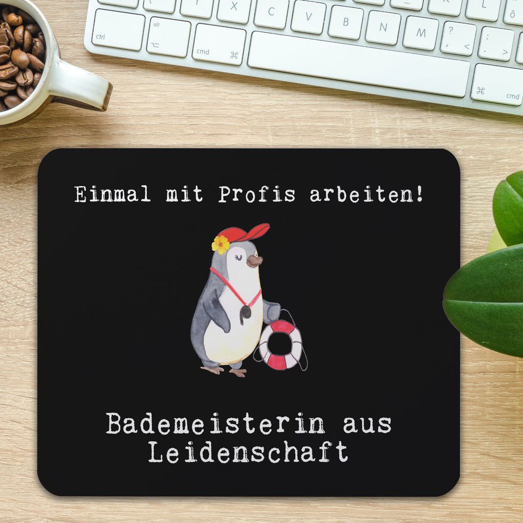 Mauspad Bademeisterin aus Leidenschaft Mousepad, Computer zubehör, Büroausstattung, PC Zubehör, Arbeitszimmer, Mauspad, Einzigartiges Mauspad, Designer Mauspad, Mausunterlage, Mauspad Büro, Beruf, Ausbildung, Jubiläum, Abschied, Rente, Kollege, Kollegin, Geschenk, Schenken, Arbeitskollege, Mitarbeiter, Firma, Danke, Dankeschön, Bademeisterin, Rettungsschwimmerin, Schwimmmeisterin, Schwimmbad, Freibad, Badeanstalt, Schwimmverein, Schwimmschule