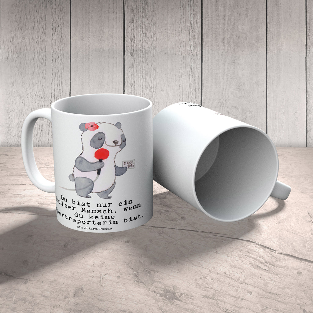 Tasse Sportreporterin mit Herz Tasse, Kaffeetasse, Teetasse, Becher, Kaffeebecher, Teebecher, Keramiktasse, Porzellantasse, Büro Tasse, Geschenk Tasse, Tasse Sprüche, Tasse Motive, Kaffeetassen, Tasse bedrucken, Designer Tasse, Cappuccino Tassen, Schöne Teetassen, Beruf, Ausbildung, Jubiläum, Abschied, Rente, Kollege, Kollegin, Geschenk, Schenken, Arbeitskollege, Mitarbeiter, Firma, Danke, Dankeschön