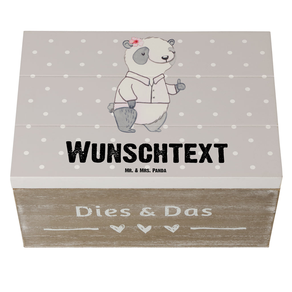 Personalisierte Holzkiste Panda Beste Teamleiterin Holzkiste mit Namen, Kiste mit Namen, Schatzkiste mit Namen, Truhe mit Namen, Schatulle mit Namen, Erinnerungsbox mit Namen, Erinnerungskiste, mit Namen, Dekokiste mit Namen, Aufbewahrungsbox mit Namen, Holzkiste Personalisiert, Kiste Personalisiert, Schatzkiste Personalisiert, Truhe Personalisiert, Schatulle Personalisiert, Erinnerungsbox Personalisiert, Erinnerungskiste Personalisiert, Dekokiste Personalisiert, Aufbewahrungsbox Personalisiert, Geschenkbox personalisiert, GEschenkdose personalisiert, für, Dankeschön, Geschenk, Schenken, Geburtstag, Geburtstagsgeschenk, Geschenkidee, Danke, Bedanken, Mitbringsel, Freude machen, Geschenktipp, Teamleiterin, Seminarleiterin, Gruppenleiterin, Leiterin, Kollegin, Chefin, Vorgesetzte, Abschied, Abschiedsgeschenk, Ruhestand