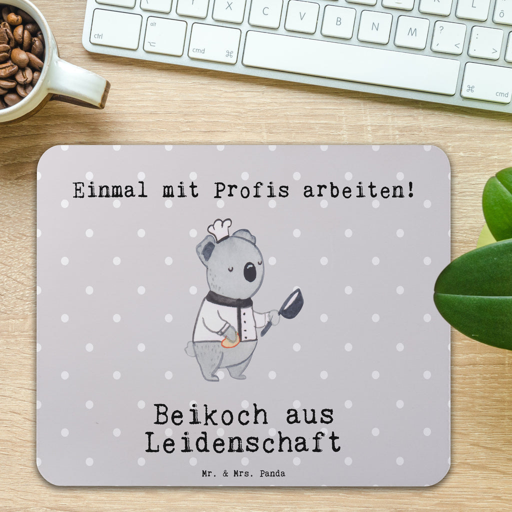 Mauspad Beikoch aus Leidenschaft Mousepad, Computer zubehör, Büroausstattung, PC Zubehör, Arbeitszimmer, Mauspad, Einzigartiges Mauspad, Designer Mauspad, Mausunterlage, Mauspad Büro, Beruf, Ausbildung, Jubiläum, Abschied, Rente, Kollege, Kollegin, Geschenk, Schenken, Arbeitskollege, Mitarbeiter, Firma, Danke, Dankeschön, Beikoch, Spülhilfe, Hilfskoch, Jungkoch, Küchenhilfe, Gastronomie, Restaurant, Koch