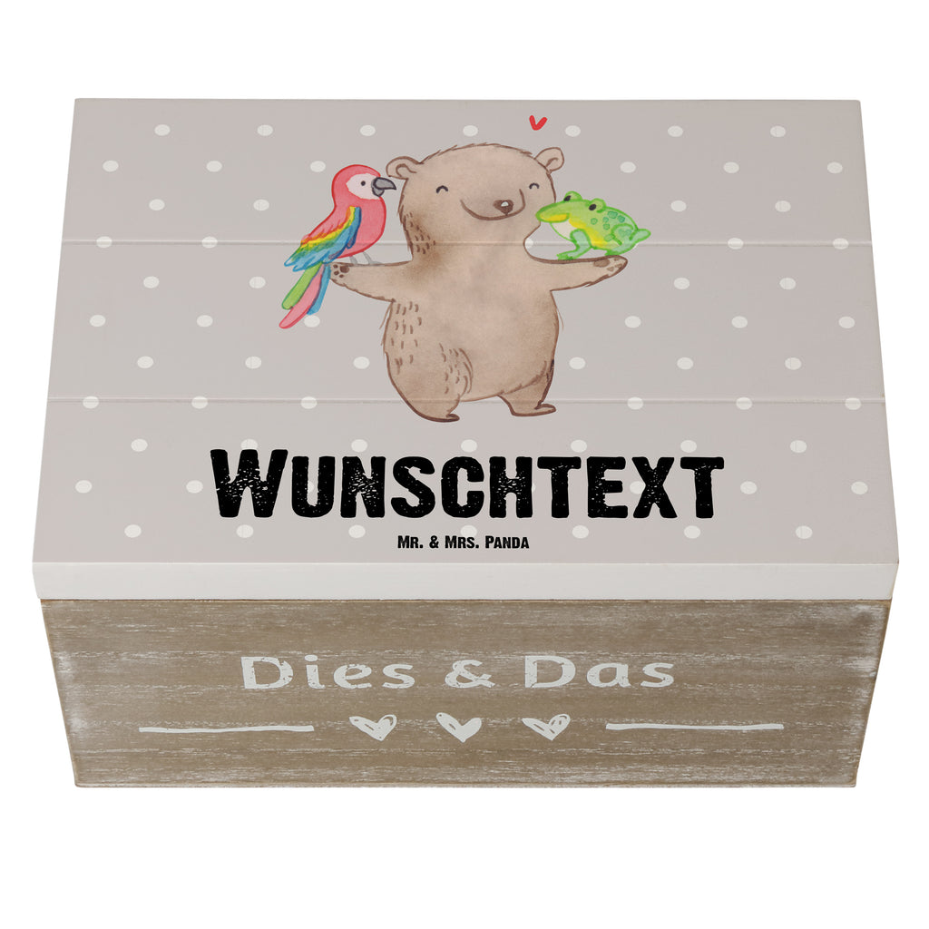 Personalisierte Holzkiste Tierwirt Herz Holzkiste mit Namen, Kiste mit Namen, Schatzkiste mit Namen, Truhe mit Namen, Schatulle mit Namen, Erinnerungsbox mit Namen, Erinnerungskiste, mit Namen, Dekokiste mit Namen, Aufbewahrungsbox mit Namen, Holzkiste Personalisiert, Kiste Personalisiert, Schatzkiste Personalisiert, Truhe Personalisiert, Schatulle Personalisiert, Erinnerungsbox Personalisiert, Erinnerungskiste Personalisiert, Dekokiste Personalisiert, Aufbewahrungsbox Personalisiert, Geschenkbox personalisiert, GEschenkdose personalisiert, Beruf, Ausbildung, Jubiläum, Abschied, Rente, Kollege, Kollegin, Geschenk, Schenken, Arbeitskollege, Mitarbeiter, Firma, Danke, Dankeschön, Landwirt; Bauer, Tierwirt, Agronom, Farmer, Bauernhof