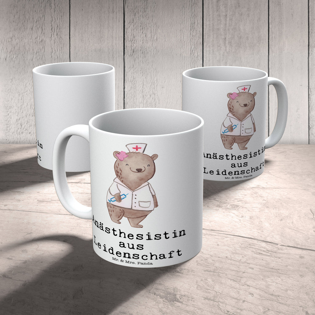 Tasse Anästhesistin aus Leidenschaft Tasse, Kaffeetasse, Teetasse, Becher, Kaffeebecher, Teebecher, Keramiktasse, Porzellantasse, Büro Tasse, Geschenk Tasse, Tasse Sprüche, Tasse Motive, Kaffeetassen, Tasse bedrucken, Designer Tasse, Cappuccino Tassen, Schöne Teetassen, Beruf, Ausbildung, Jubiläum, Abschied, Rente, Kollege, Kollegin, Geschenk, Schenken, Arbeitskollege, Mitarbeiter, Firma, Danke, Dankeschön, Anästhesistin, Narkoseärztin, Anästhesie, Krankenhaus, Studium