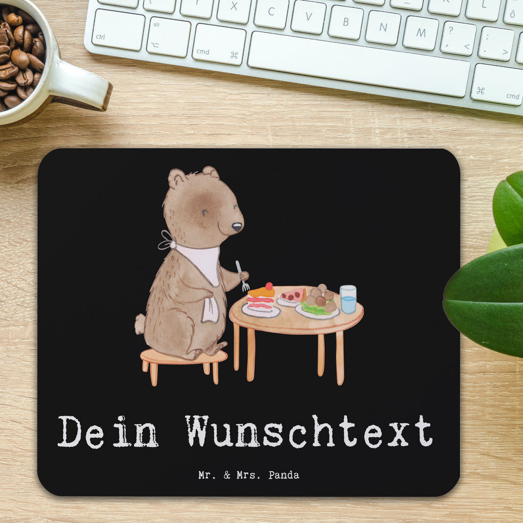 Personalisiertes Mauspad Bär Essen gehen Personalisiertes Mousepad, Personalisiertes Mouse Pad, Personalisiertes Mauspad, Mauspad mit Namen, Mousepad mit Namen, Mauspad bedrucken, Mousepad bedrucken, Namensaufdruck, selbst bedrucken, Arbeitszimmer Geschenk, Büro Geschenk, Mouse Pad mit Namen, Selbst bedrucken, Individuelles Mauspad, Einzigartiges Mauspad, Mauspad mit Namen gestalten, Geschenk, Sport, Sportart, Hobby, Schenken, Danke, Dankeschön, Auszeichnung, Gewinn, Sportler, Essen gehen, Essen, Restaurant, Restaurantbesuch