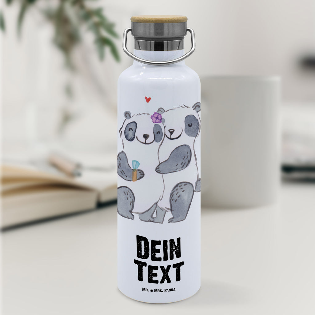 Personalisierte Trinkflasche Panda Beste Ehefrau der Welt Personalisierte Trinkflasche, Trinkflasche mit Namen, Trinkflasche bedrucken, Flasche personalisiert, Trinkflasch mit Aufdruck, Trinkflasche Werbegeschenk, Namensaufdruck Trinkflasche, Sportflasche personalisiert, Trinkflasche Sport, für, Dankeschön, Geschenk, Schenken, Geburtstag, Geburtstagsgeschenk, Geschenkidee, Danke, Bedanken, Mitbringsel, Freude machen, Geschenktipp, Ehefrau, Beste, Frau, Partnerin, Freundin, Traumfrau, Hochzeit, Liebling, Ehepartner, Ehe, Gattin, Lebensgefährtin, Braut, Kleinigkeit