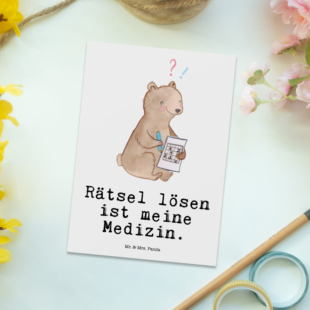 Postkarte Bär Rätsel lösen Medizin Postkarte, Karte, Geschenkkarte, Grußkarte, Einladung, Ansichtskarte, Geburtstagskarte, Einladungskarte, Dankeskarte, Ansichtskarten, Einladung Geburtstag, Einladungskarten Geburtstag, Geschenk, Sport, Sportart, Hobby, Schenken, Danke, Dankeschön, Auszeichnung, Gewinn, Sportler, Rätsel lösen, Kreuzworträtsel lösen, Knobeln, Gedächtnistraining, Gedächtnissport