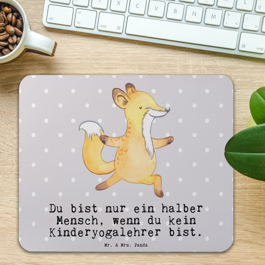 Mauspad Kinderyogalehrer mit Herz Mousepad, Computer zubehör, Büroausstattung, PC Zubehör, Arbeitszimmer, Mauspad, Einzigartiges Mauspad, Designer Mauspad, Mausunterlage, Mauspad Büro, Beruf, Ausbildung, Jubiläum, Abschied, Rente, Kollege, Kollegin, Geschenk, Schenken, Arbeitskollege, Mitarbeiter, Firma, Danke, Dankeschön