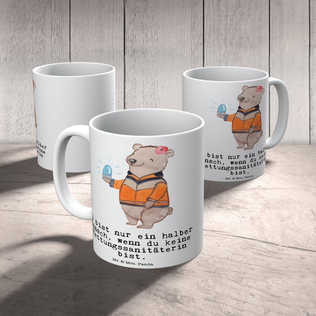 Tasse Rettungssanitäterin mit Herz Tasse, Kaffeetasse, Teetasse, Becher, Kaffeebecher, Teebecher, Keramiktasse, Porzellantasse, Büro Tasse, Geschenk Tasse, Tasse Sprüche, Tasse Motive, Kaffeetassen, Tasse bedrucken, Designer Tasse, Cappuccino Tassen, Schöne Teetassen, Beruf, Ausbildung, Jubiläum, Abschied, Rente, Kollege, Kollegin, Geschenk, Schenken, Arbeitskollege, Mitarbeiter, Firma, Danke, Dankeschön