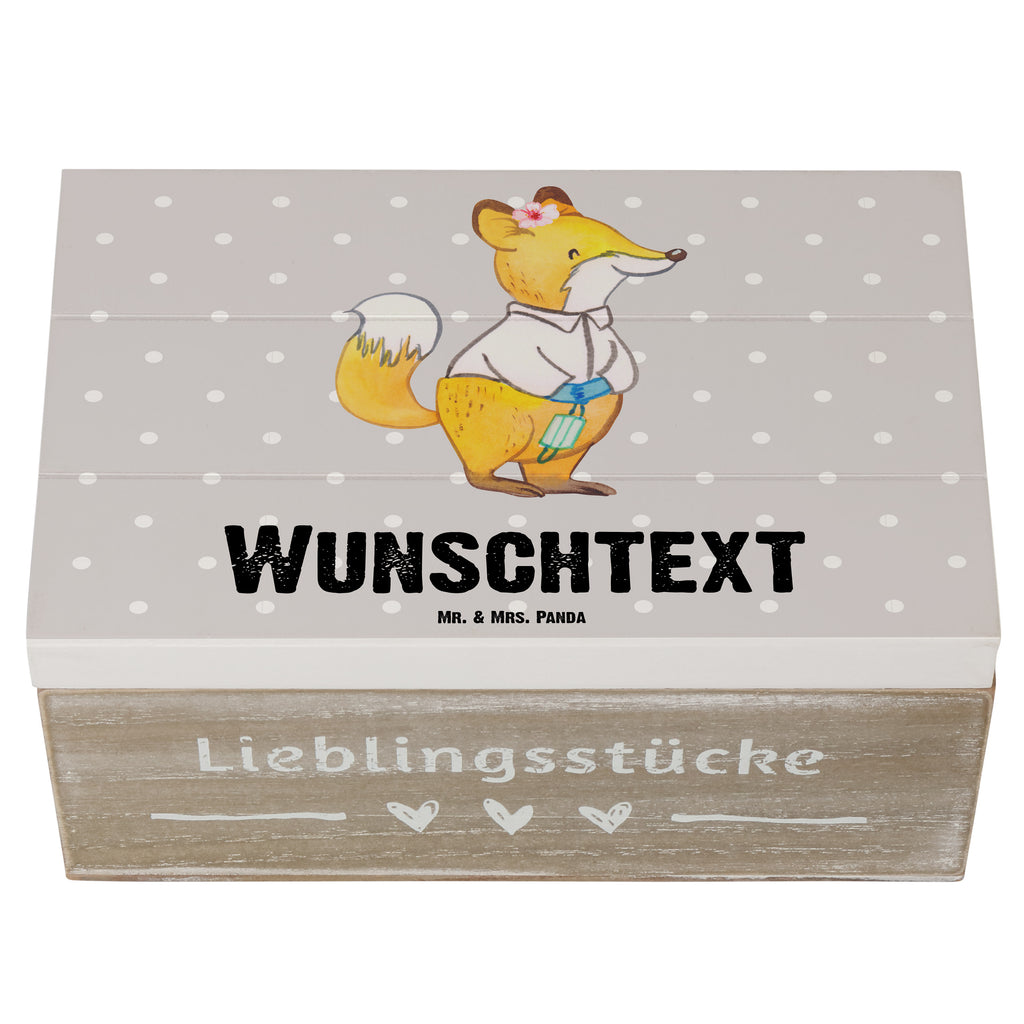 Personalisierte Holzkiste Gynäkologin Herz Holzkiste mit Namen, Kiste mit Namen, Schatzkiste mit Namen, Truhe mit Namen, Schatulle mit Namen, Erinnerungsbox mit Namen, Erinnerungskiste, mit Namen, Dekokiste mit Namen, Aufbewahrungsbox mit Namen, Holzkiste Personalisiert, Kiste Personalisiert, Schatzkiste Personalisiert, Truhe Personalisiert, Schatulle Personalisiert, Erinnerungsbox Personalisiert, Erinnerungskiste Personalisiert, Dekokiste Personalisiert, Aufbewahrungsbox Personalisiert, Geschenkbox personalisiert, GEschenkdose personalisiert, Beruf, Ausbildung, Jubiläum, Abschied, Rente, Kollege, Kollegin, Geschenk, Schenken, Arbeitskollege, Mitarbeiter, Firma, Danke, Dankeschön, Gynäkologin, Frauenärztin, Geschenk Frauenarzt nach Geburt, Geburtshilfe, Frauenarztpraxis