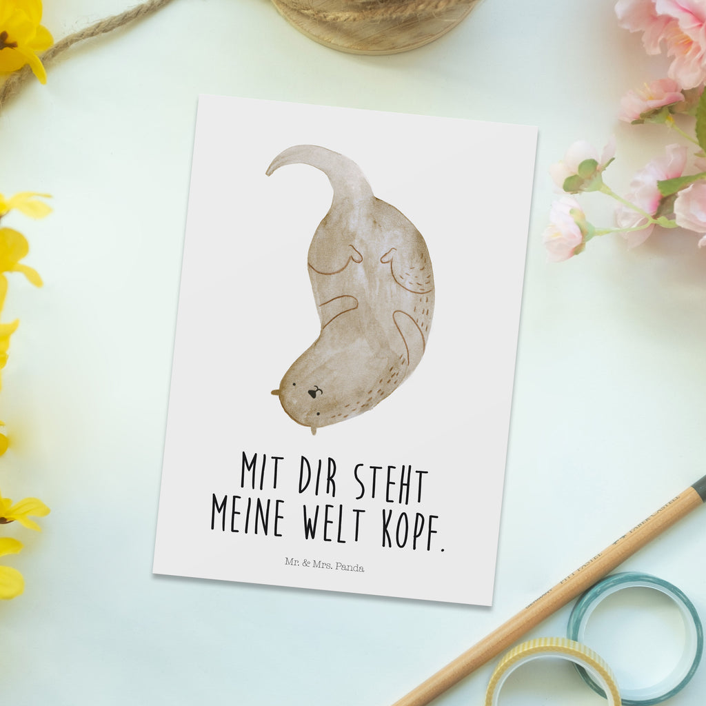 Postkarte Otter Kopfüber Postkarte, Karte, Geschenkkarte, Grußkarte, Einladung, Ansichtskarte, Geburtstagskarte, Einladungskarte, Dankeskarte, Ansichtskarten, Einladung Geburtstag, Einladungskarten Geburtstag, Otter, Fischotter, Seeotter, Otter Seeotter See Otter