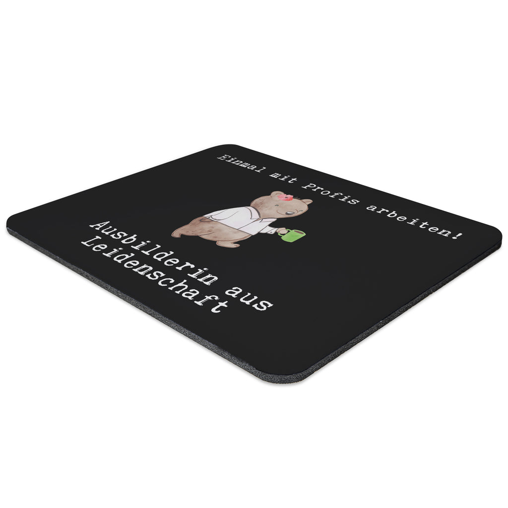 Mauspad Ausbilderin aus Leidenschaft Mousepad, Computer zubehör, Büroausstattung, PC Zubehör, Arbeitszimmer, Mauspad, Einzigartiges Mauspad, Designer Mauspad, Mausunterlage, Mauspad Büro, Beruf, Ausbildung, Jubiläum, Abschied, Rente, Kollege, Kollegin, Geschenk, Schenken, Arbeitskollege, Mitarbeiter, Firma, Danke, Dankeschön, Ausbilderin, Tutorin, Ausbilderprüfung