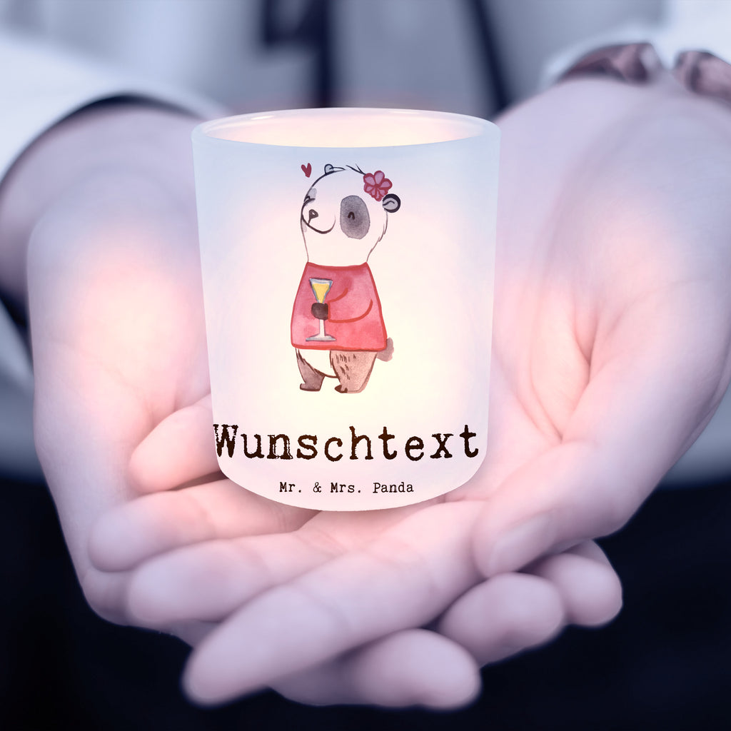 Personalisiertes Windlicht Panda Beste Schwiegertochter der Welt Personalisiertes Windlicht, Personalisiertes Windlicht Glas, Personalisiertes Teelichtglas, Personalisierter Teelichthalter, Personalisiertes Kerzenglas, Personalisierte Kerze, Personalisiertes Teelicht, Windlicht mit Namen, Windlicht Glas mit Namen, Teelichtglas mit Namen, Teelichthalter mit Namen, Teelichter mit Namen, Kerzenglas mit Namen, Kerze mit Namen, Teelicht mit Namen, Namenspersonalisierung, Name, selbst gestalten, Wunschtext, Bedrucken, für, Dankeschön, Geschenk, Schenken, Geburtstag, Geburtstagsgeschenk, Geschenkidee, Danke, Bedanken, Mitbringsel, Freude machen, Geschenktipp, Schwiegertochter, Tochter, Ehefrau des Sohns, Frau, angeheiratet, Hochzeit