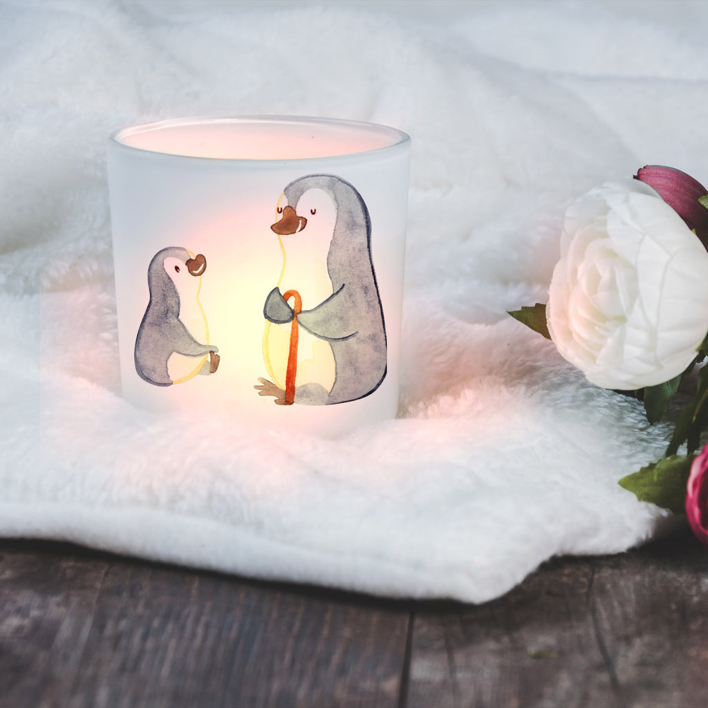 Personalisiertes Windlicht Pinguin Bester Opa der Welt Personalisiertes Windlicht, Personalisiertes Windlicht Glas, Personalisiertes Teelichtglas, Personalisierter Teelichthalter, Personalisiertes Kerzenglas, Personalisierte Kerze, Personalisiertes Teelicht, Windlicht mit Namen, Windlicht Glas mit Namen, Teelichtglas mit Namen, Teelichthalter mit Namen, Teelichter mit Namen, Kerzenglas mit Namen, Kerze mit Namen, Teelicht mit Namen, Namenspersonalisierung, Name, selbst gestalten, Wunschtext, Bedrucken, für, Dankeschön, Geschenk, Schenken, Geburtstag, Geburtstagsgeschenk, Geschenkidee, Danke, Bedanken, Mitbringsel, Freude machen, Geschenktipp, Großvater, Grossvater, Opa, Opi. Großpapa, Großeltern, Enkel, Enkelin, Enkelkind, Kleinigkeit, Oppa, Oppi, Bester