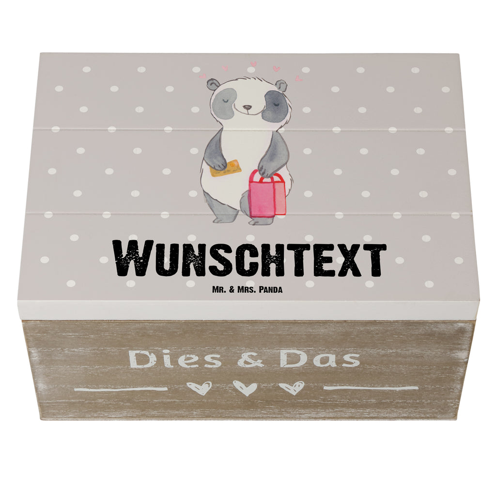 Personalisierte Holzkiste Panda Shopping Holzkiste mit Namen, Kiste mit Namen, Schatzkiste mit Namen, Truhe mit Namen, Schatulle mit Namen, Erinnerungsbox mit Namen, Erinnerungskiste, mit Namen, Dekokiste mit Namen, Aufbewahrungsbox mit Namen, Holzkiste Personalisiert, Kiste Personalisiert, Schatzkiste Personalisiert, Truhe Personalisiert, Schatulle Personalisiert, Erinnerungsbox Personalisiert, Erinnerungskiste Personalisiert, Dekokiste Personalisiert, Aufbewahrungsbox Personalisiert, Geschenkbox personalisiert, GEschenkdose personalisiert, Geschenk, Sport, Sportart, Hobby, Schenken, Danke, Dankeschön, Auszeichnung, Gewinn, Sportler, Shopping, shoppen, einkaufen