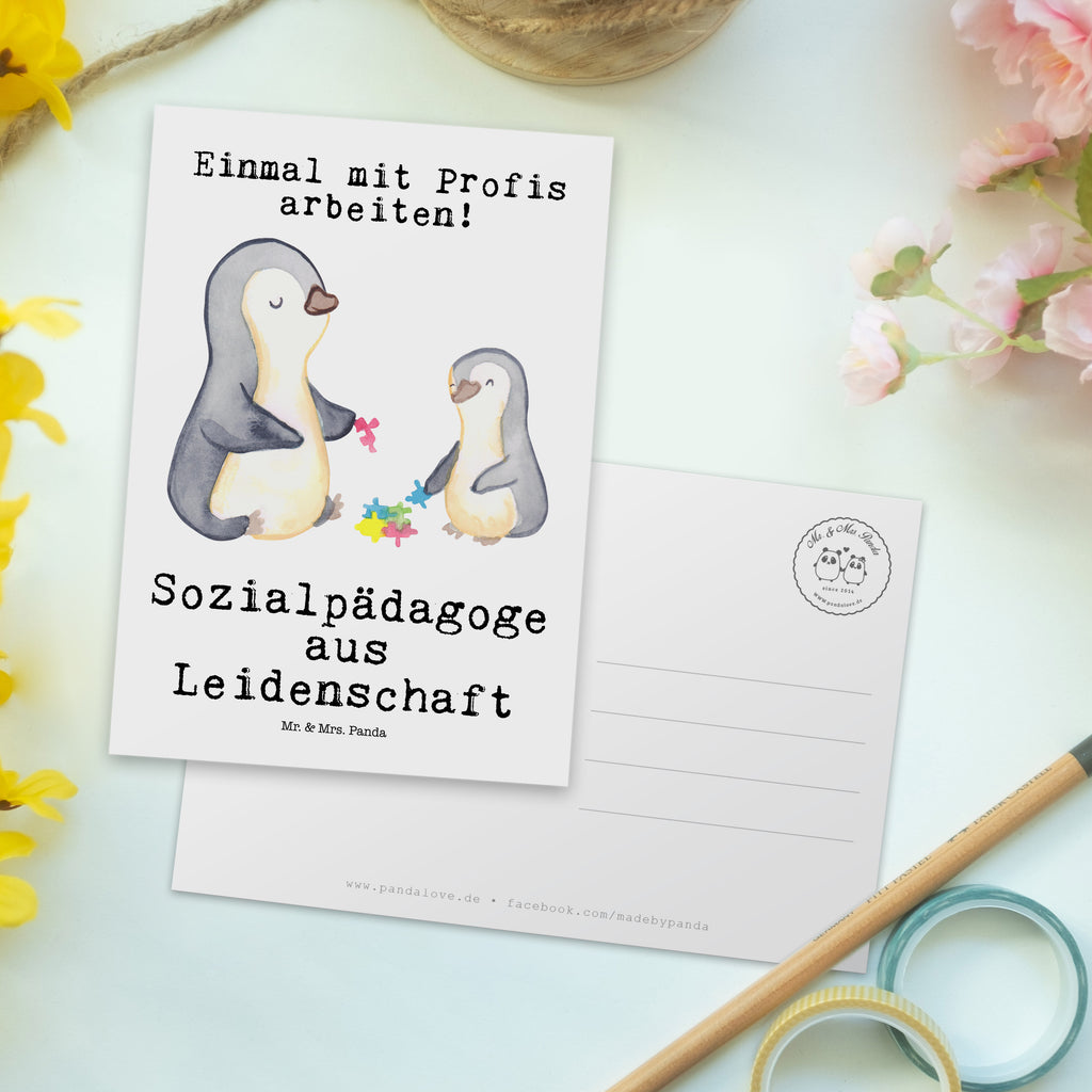 Postkarte Sozialpädagoge aus Leidenschaft Postkarte, Karte, Geschenkkarte, Grußkarte, Einladung, Ansichtskarte, Geburtstagskarte, Einladungskarte, Dankeskarte, Ansichtskarten, Einladung Geburtstag, Einladungskarten Geburtstag, Beruf, Ausbildung, Jubiläum, Abschied, Rente, Kollege, Kollegin, Geschenk, Schenken, Arbeitskollege, Mitarbeiter, Firma, Danke, Dankeschön