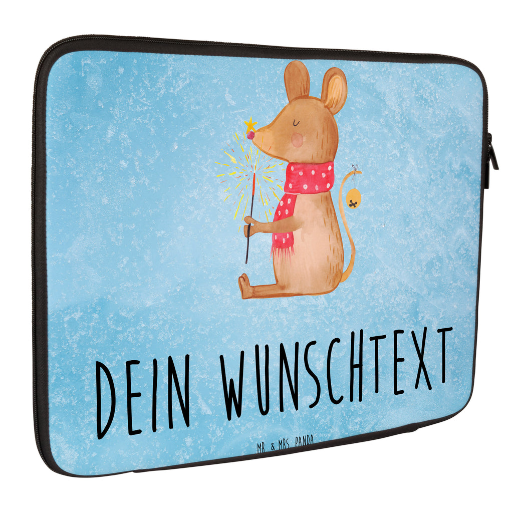 Personalisierte Notebook Tasche Weihnachtsmaus Personalisierte Notebook Tasche, Personalisierte Notebooktasche, Personalisierte Computertasche, Personalisierte Notebook-Reisehülle, Personalisierte Laptop Hülle, Personalisierte Laptop Tasche, Notebook Tasche personalisiert, Notebook Tasche mit Namen, Notebook Tasche bedrucken, Winter, Weihnachten, Weihnachtsdeko, Nikolaus, Advent, Heiligabend, Wintermotiv, Frohe Weihnachten, Weihnachtsgruß, Weihnachtsmotiv, Maus, Mäuschen, Weihnachtswunder