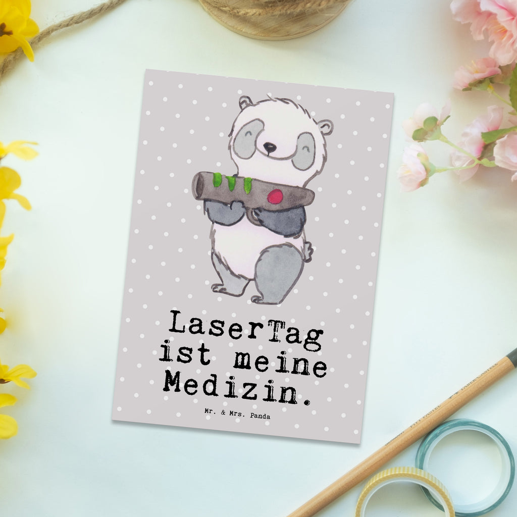 Postkarte Panda LaserTag Medizin Postkarte, Karte, Geschenkkarte, Grußkarte, Einladung, Ansichtskarte, Geburtstagskarte, Einladungskarte, Dankeskarte, Ansichtskarten, Einladung Geburtstag, Einladungskarten Geburtstag, Geschenk, Sport, Sportart, Hobby, Schenken, Danke, Dankeschön, Auszeichnung, Gewinn, Sportler, Lasertag, Lasergame Zentrum