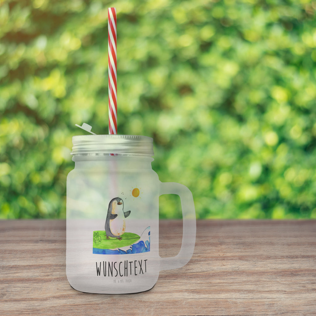 Personalisiertes Trinkglas Mason Jar Pinguin Surfer Personalisiertes Mason Jar, Personalisiertes Glas, Personalisiertes Trinkglas, Personalisiertes Henkelglas, Personalisiertes Sommerglas, Personalisiertes Einmachglas, Personalisiertes Cocktailglas, Personalisiertes Cocktail-Glas, mit Namen, Wunschtext, Wunschnamen, Mason Jar selbst bedrucken, Wunschglas mit Namen, Bedrucktes Trinkglas, Geschenk mit Namen, Pinguin, Pinguine, surfen, Surfer, Hawaii, Urlaub, Wellen, Wellen reiten, Portugal