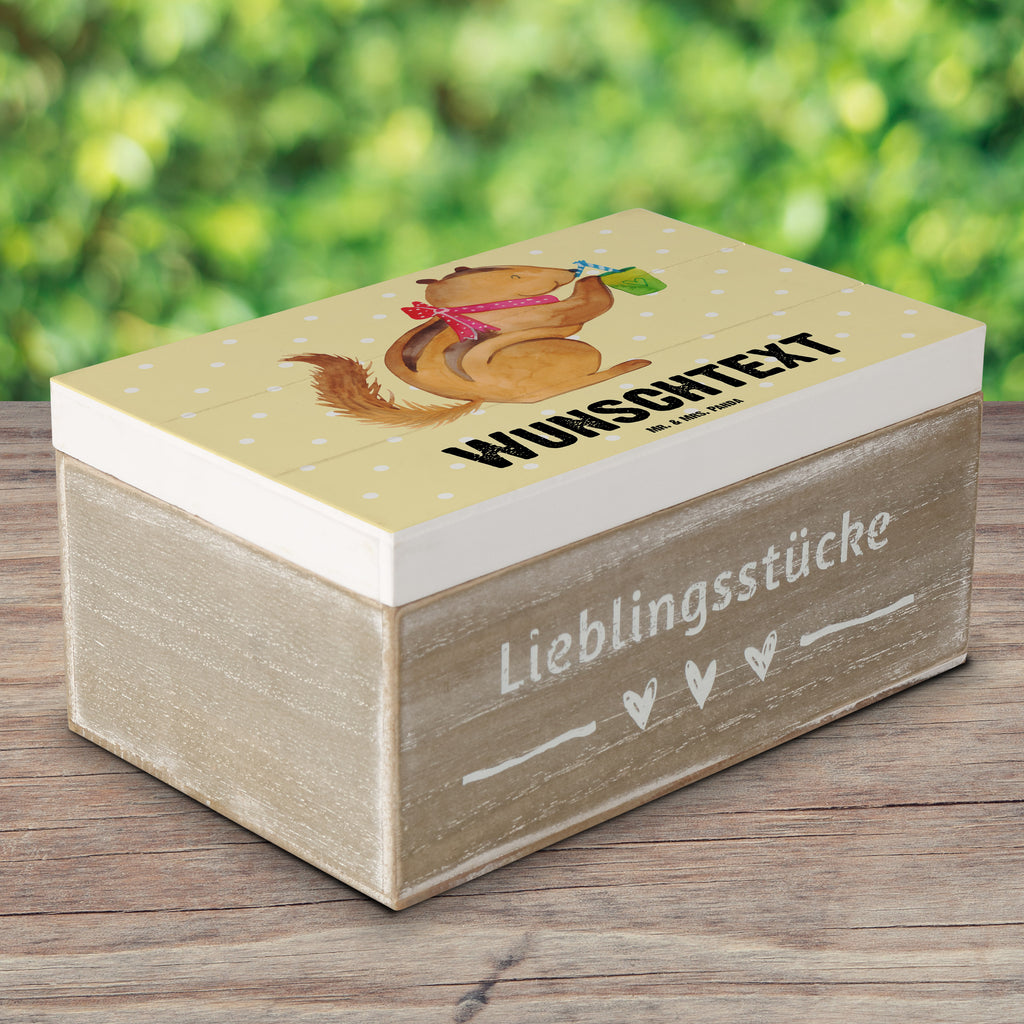 Personalisierte Holzkiste Eichhörnchen Smoothie Holzkiste mit Namen, Kiste mit Namen, Schatzkiste mit Namen, Truhe mit Namen, Schatulle mit Namen, Erinnerungsbox mit Namen, Erinnerungskiste, mit Namen, Dekokiste mit Namen, Aufbewahrungsbox mit Namen, Holzkiste Personalisiert, Kiste Personalisiert, Schatzkiste Personalisiert, Truhe Personalisiert, Schatulle Personalisiert, Erinnerungsbox Personalisiert, Erinnerungskiste Personalisiert, Dekokiste Personalisiert, Aufbewahrungsbox Personalisiert, Geschenkbox personalisiert, GEschenkdose personalisiert, Tiermotive, Gute Laune, lustige Sprüche, Tiere, Green Smoothies, Diät, Abnehmen, Streifenhörnchen, Eichhörnchen