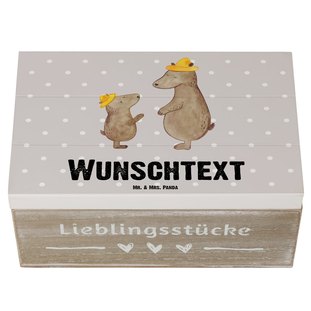 Personalisierte Holzkiste Bären mit Hut Holzkiste mit Namen, Kiste mit Namen, Schatzkiste mit Namen, Truhe mit Namen, Schatulle mit Namen, Erinnerungsbox mit Namen, Erinnerungskiste, mit Namen, Dekokiste mit Namen, Aufbewahrungsbox mit Namen, Holzkiste Personalisiert, Kiste Personalisiert, Schatzkiste Personalisiert, Truhe Personalisiert, Schatulle Personalisiert, Erinnerungsbox Personalisiert, Erinnerungskiste Personalisiert, Dekokiste Personalisiert, Aufbewahrungsbox Personalisiert, Geschenkbox personalisiert, GEschenkdose personalisiert, Familie, Vatertag, Muttertag, Bruder, Schwester, Mama, Papa, Oma, Opa, Bär, Bären, Vater, Papi, Paps, Dad, Daddy, Lieblingsmensch, Sohn, Söhne, Kind, Kinder, Vater-Sohn, Family, Vorbild