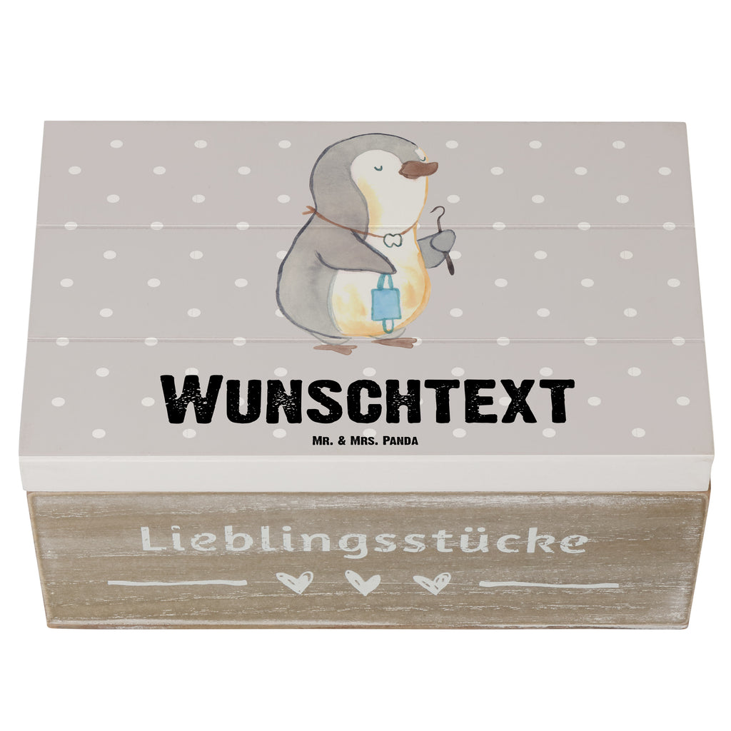 Personalisierte Holzkiste Zahnmedizinischer Fachangestellter mit Herz Holzkiste mit Namen, Kiste mit Namen, Schatzkiste mit Namen, Truhe mit Namen, Schatulle mit Namen, Erinnerungsbox mit Namen, Erinnerungskiste, mit Namen, Dekokiste mit Namen, Aufbewahrungsbox mit Namen, Holzkiste Personalisiert, Kiste Personalisiert, Schatzkiste Personalisiert, Truhe Personalisiert, Schatulle Personalisiert, Erinnerungsbox Personalisiert, Erinnerungskiste Personalisiert, Dekokiste Personalisiert, Aufbewahrungsbox Personalisiert, Geschenkbox personalisiert, GEschenkdose personalisiert, Beruf, Ausbildung, Jubiläum, Abschied, Rente, Kollege, Kollegin, Geschenk, Schenken, Arbeitskollege, Mitarbeiter, Firma, Danke, Dankeschön