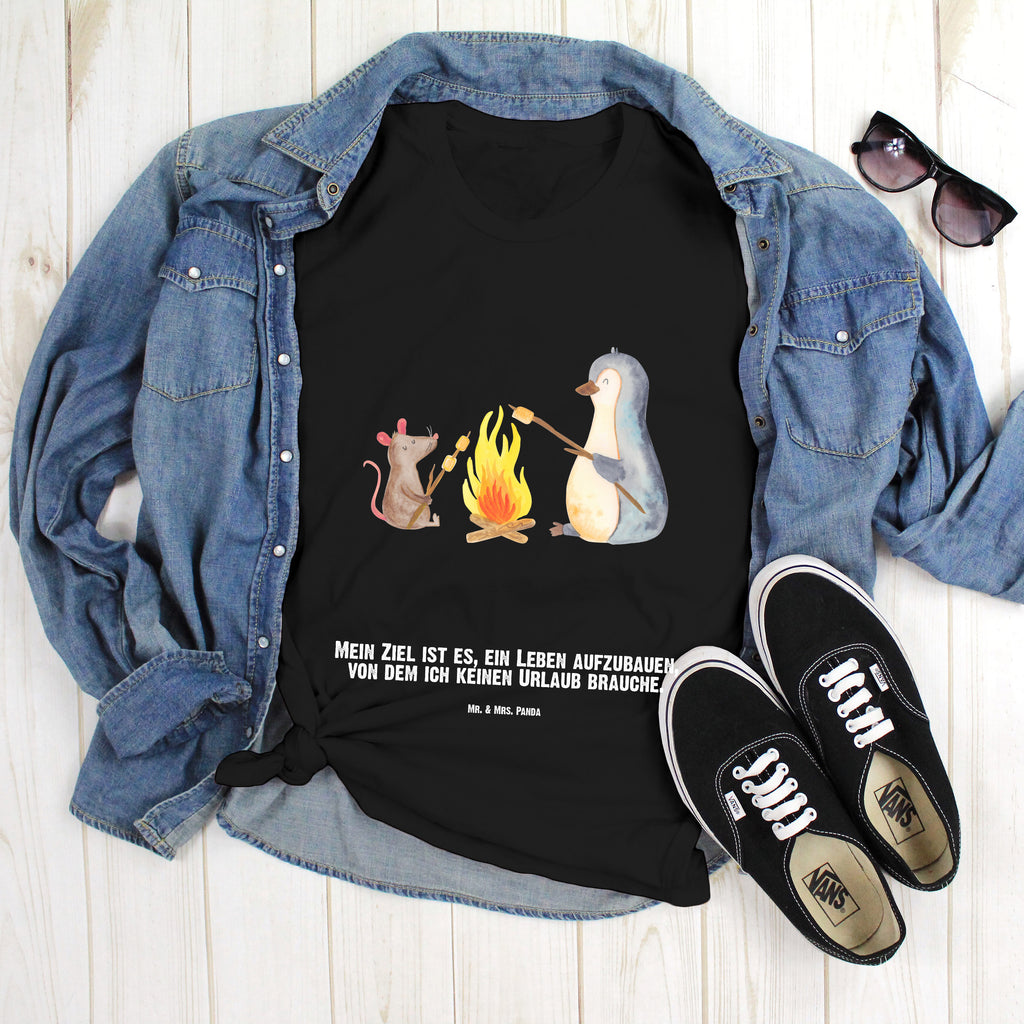 Personalisiertes T-Shirt Pinguin Lagerfeuer T-Shirt, Shirt, Tshirt, Lustiges T-Shirt, T-Shirt mit Spruch, Party, Junggesellenabschied, Jubiläum, Geburstag, Herrn, Damen, Männer, Frauen, Schlafshirt, Nachthemd, Sprüche, Pinguin, Maus, Pinguine, Lagerfeuer, Leben, Arbeit, Job, Motivation, Büro, Büroalltag, Lebensspruch, Lebensmotivation, Neustart, Liebe, grillen, Feuer, Marshmallows