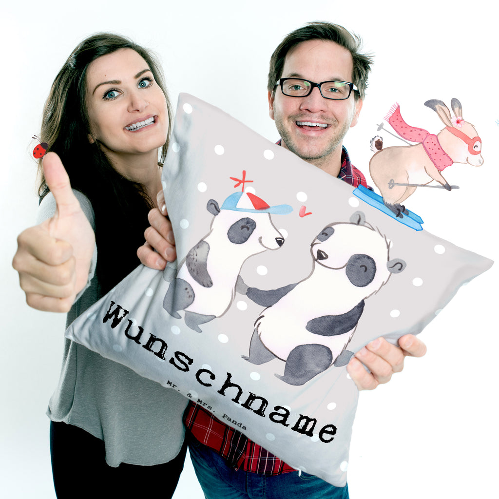 Personalisiertes Kissen Panda Bester Vater der Welt Kissen, personalisiert, Name, Wunschname, bedrucken, Kopfkissen, für, Dankeschön, Geschenk, Schenken, Geburtstag, Geburtstagsgeschenk, Geschenkidee, Danke, Bedanken, Mitbringsel, Freude machen, Geschenktipp, Vater, Papa, Dad, Daddy, Paps, Papi, Vati, Eltern, Geschenk Vater, Mann, Familie, Bester, Kleinigkeit